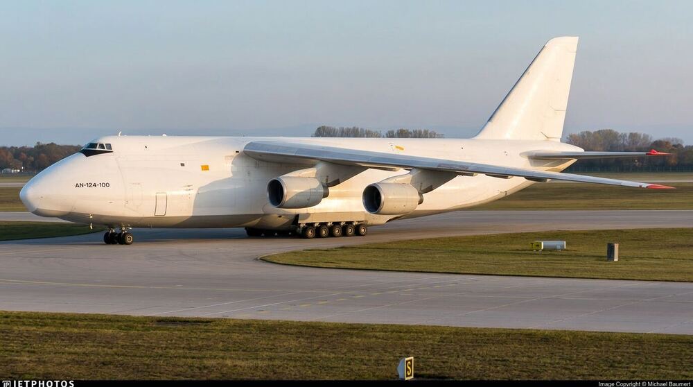 Antonov AN-124 freighter with nose loading capability for outsized cargo